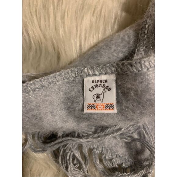 ALPACA CAMARGO Fringed Wool Scarf Peru Light Gray - Picture 4 of 5